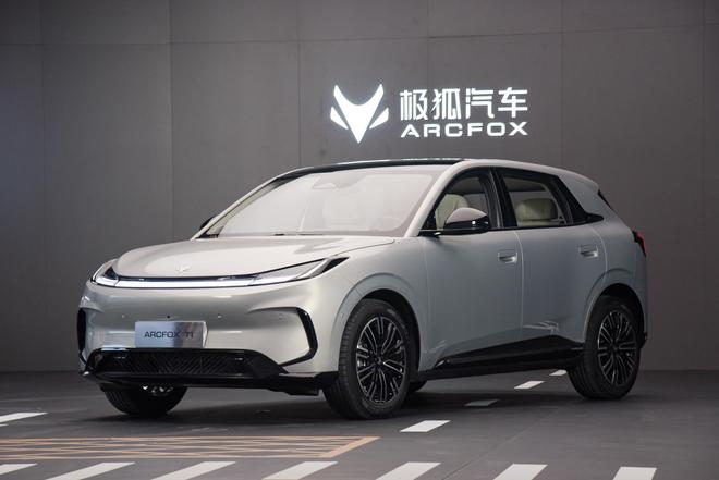 大空间 高质感 极狐T1让年轻人也能全都要